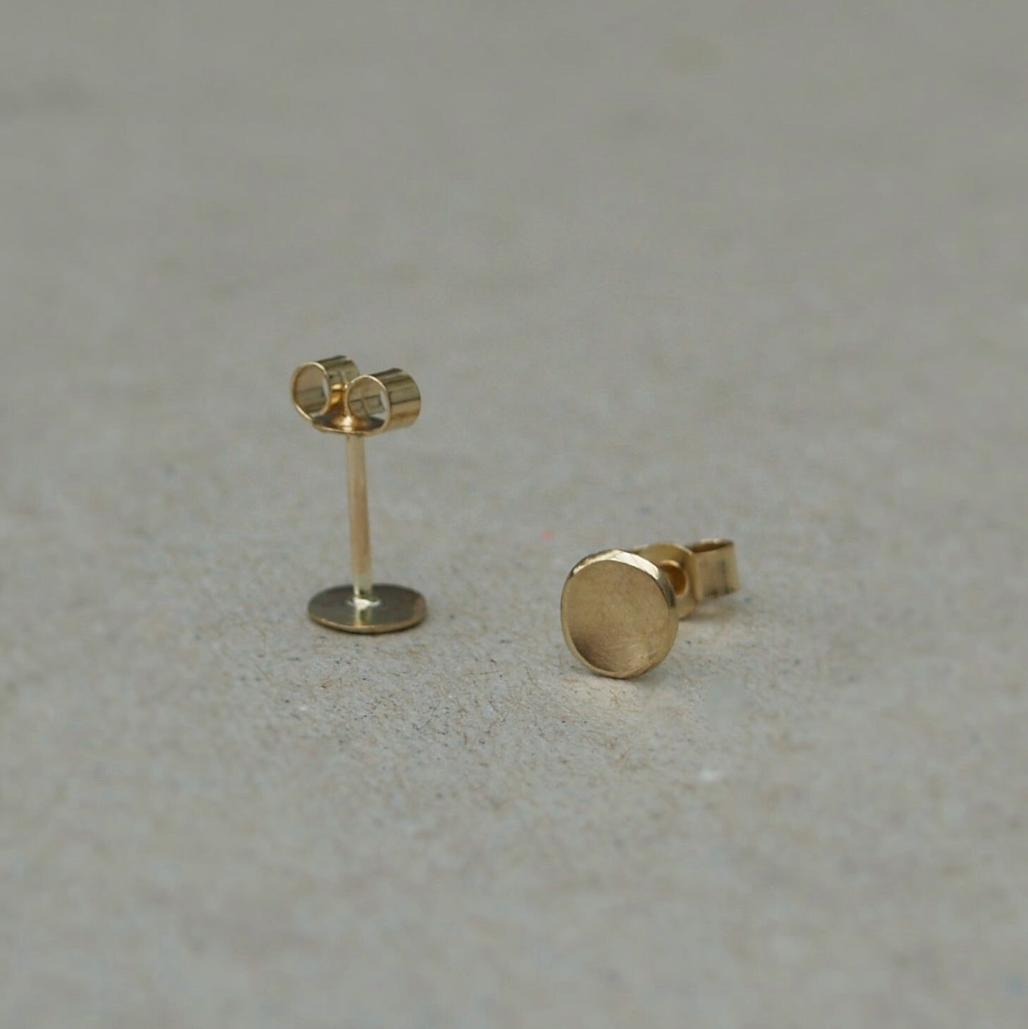 Handmade 9ct yellow gold tiny 4mm disc petal stud earrings