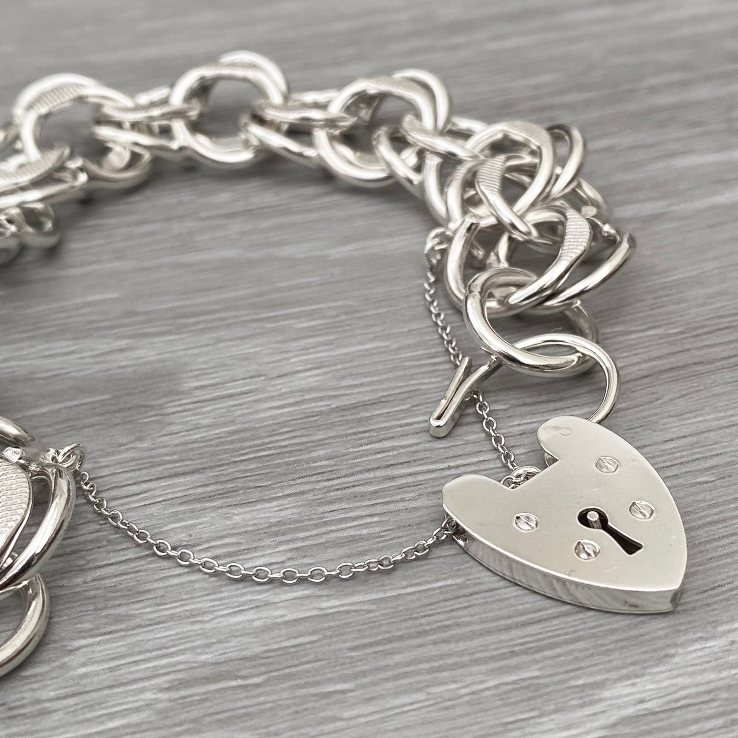 Vintage 1970s silver heart padlock fancy wide link 7.5" bracelet