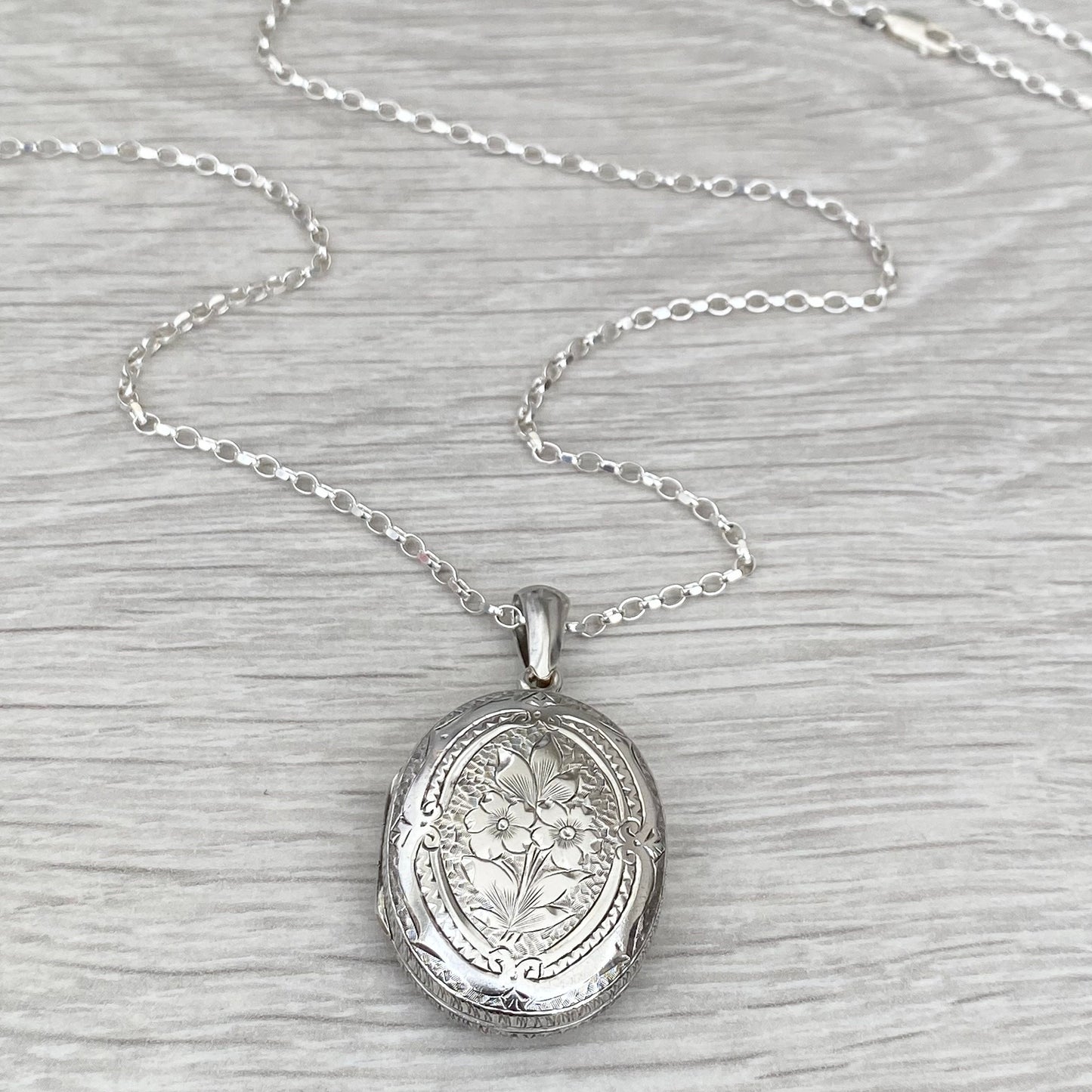 Vintage silver large oval engraved locket pendant on a new 28" trace chain
