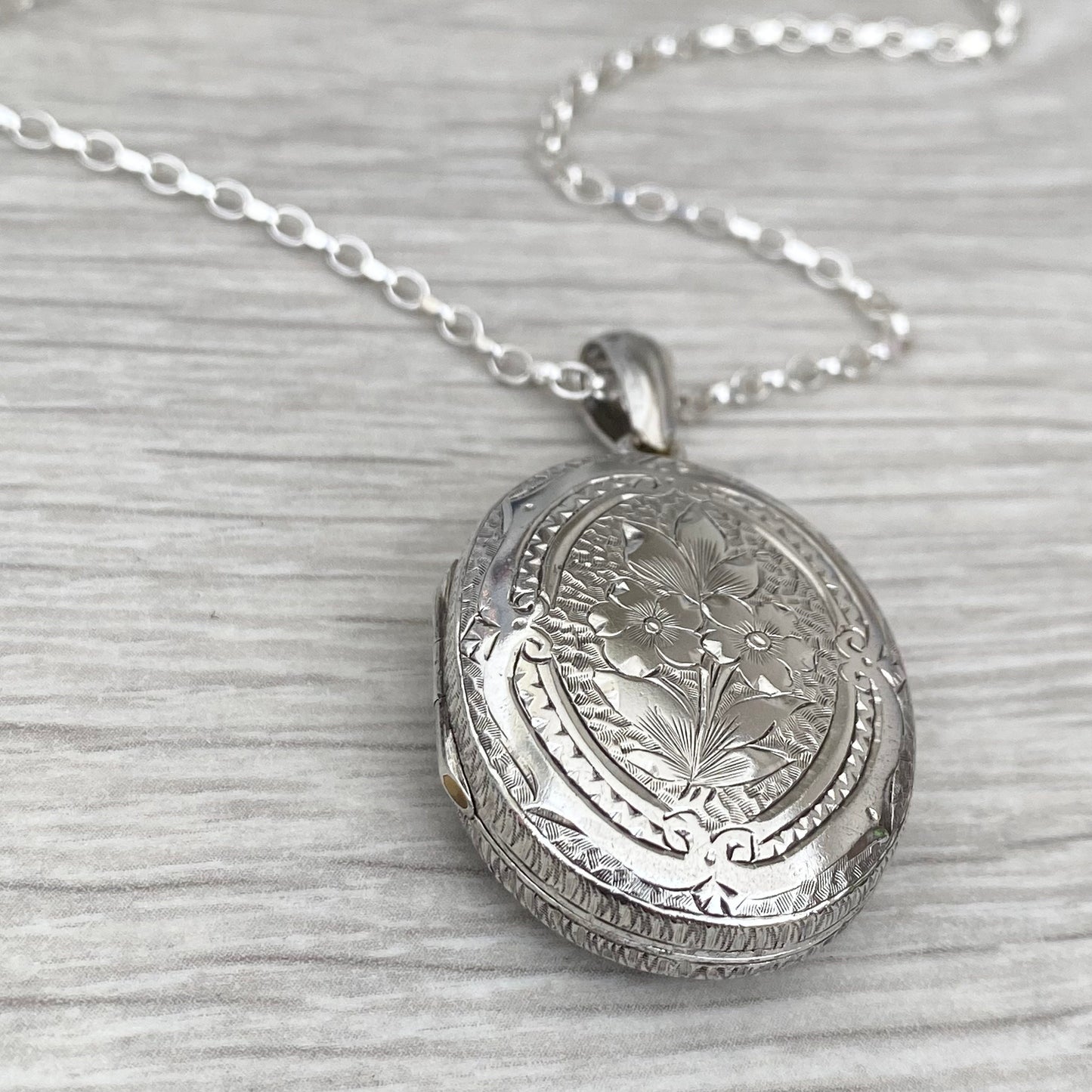 Vintage silver large oval engraved locket pendant on a new 28" trace chain
