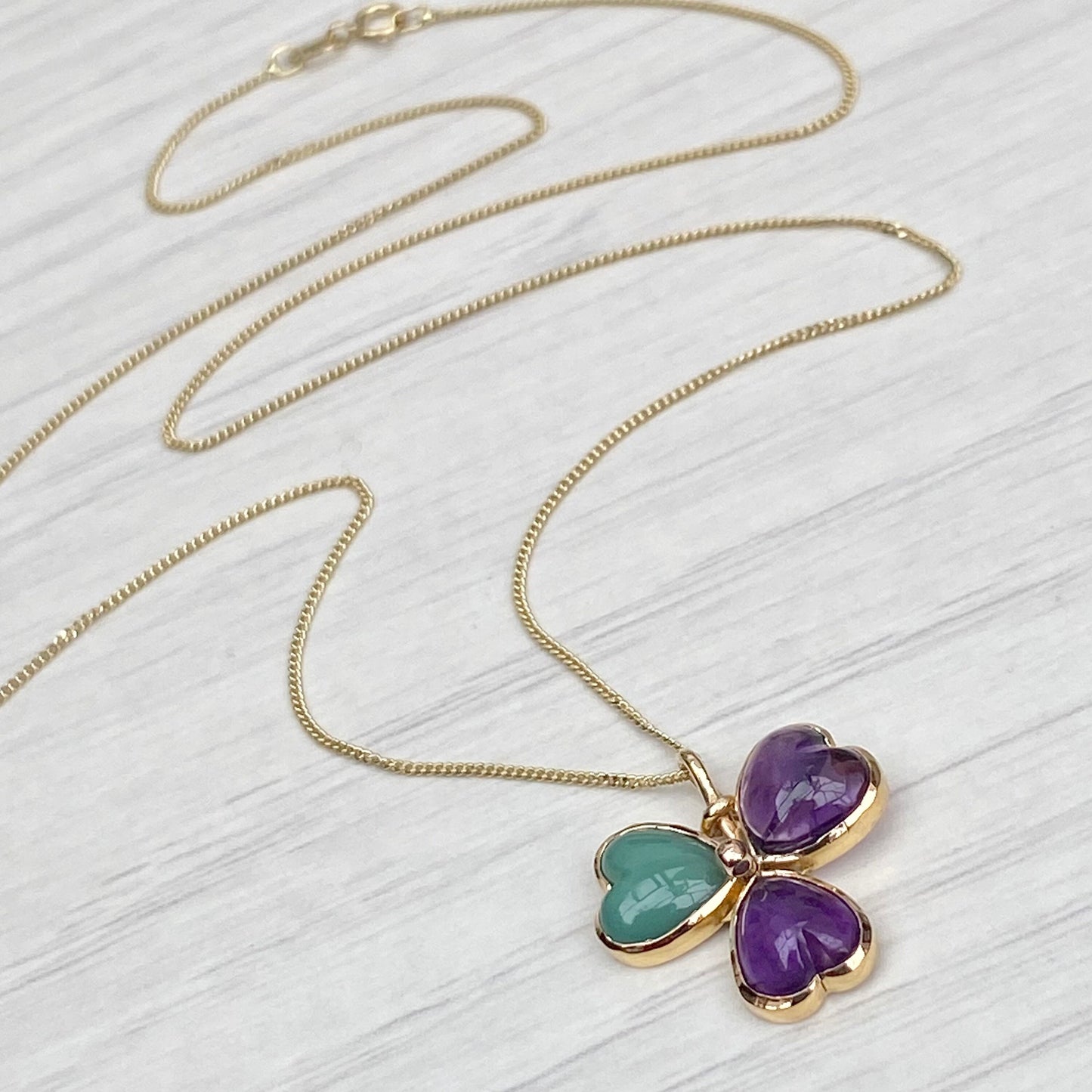 Vintage 9ct yellow chalcedony and amethyst clover pendant on a new 9ct gold chain