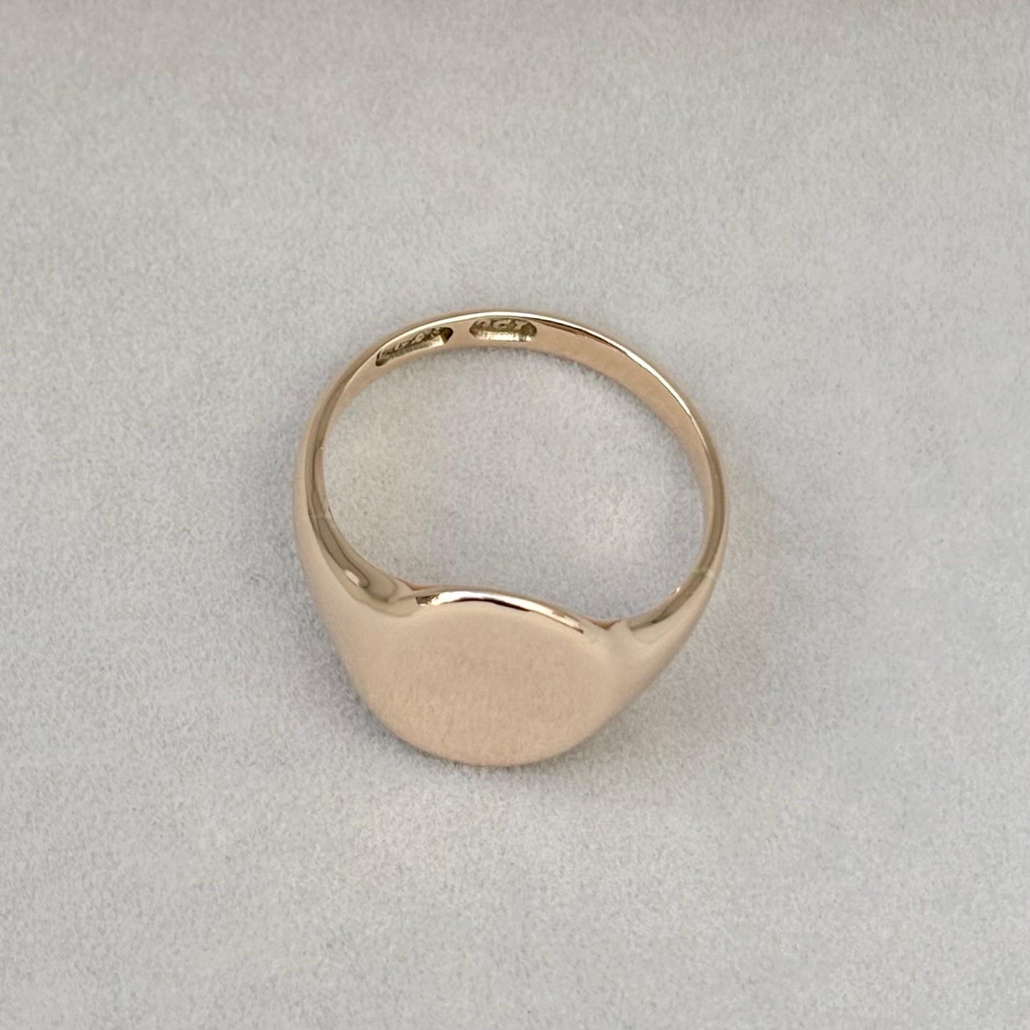 Vintage 9ct rose gold classic oval signet ring
