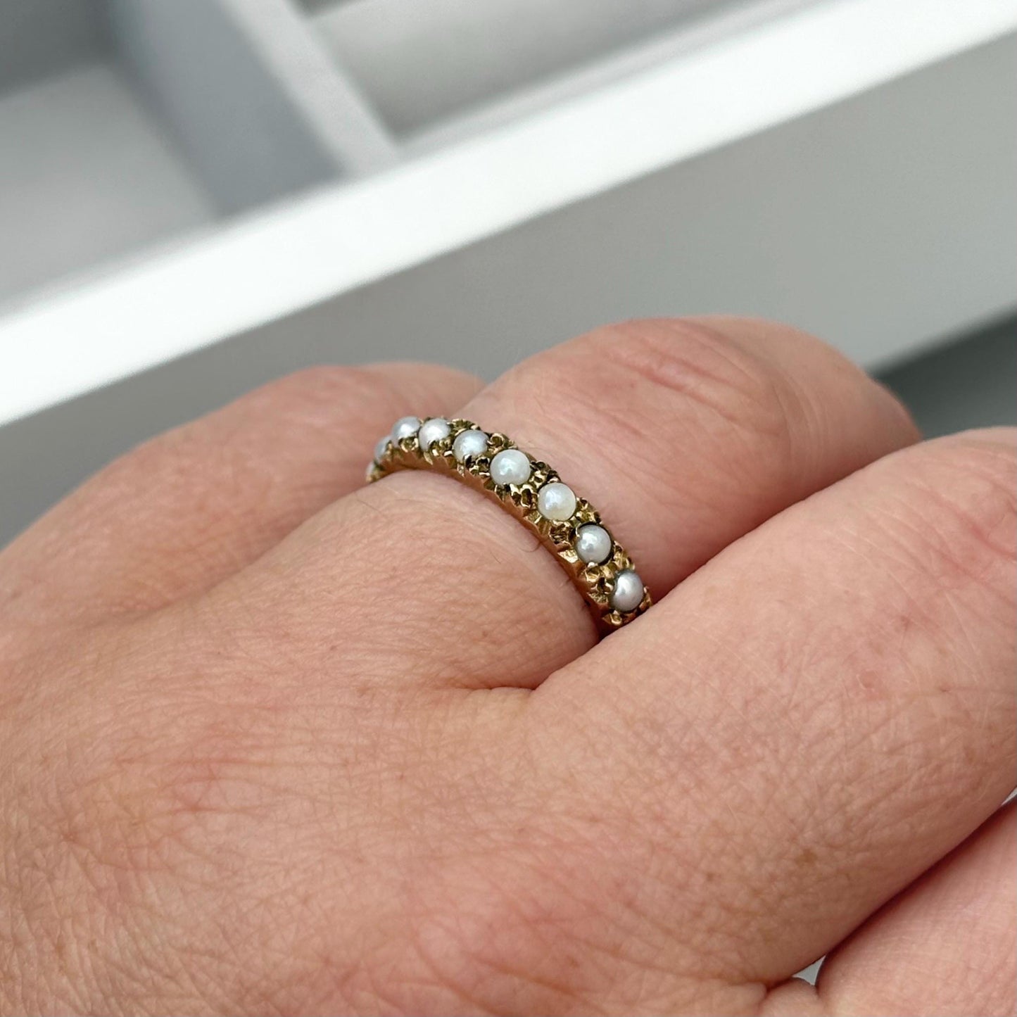 Vintage 1980s 9ct yellow gold pearl band