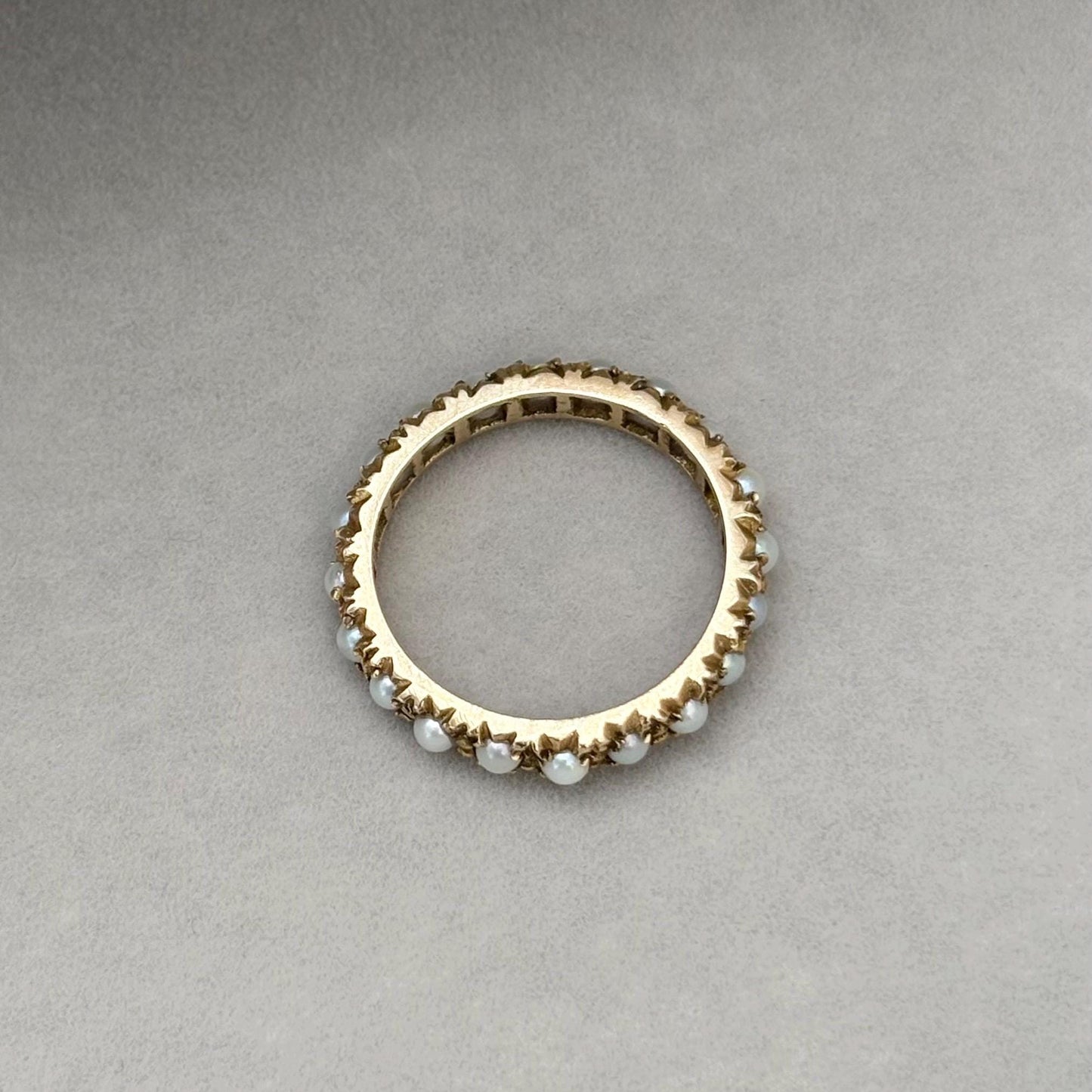 Vintage 1980s 9ct yellow gold pearl band