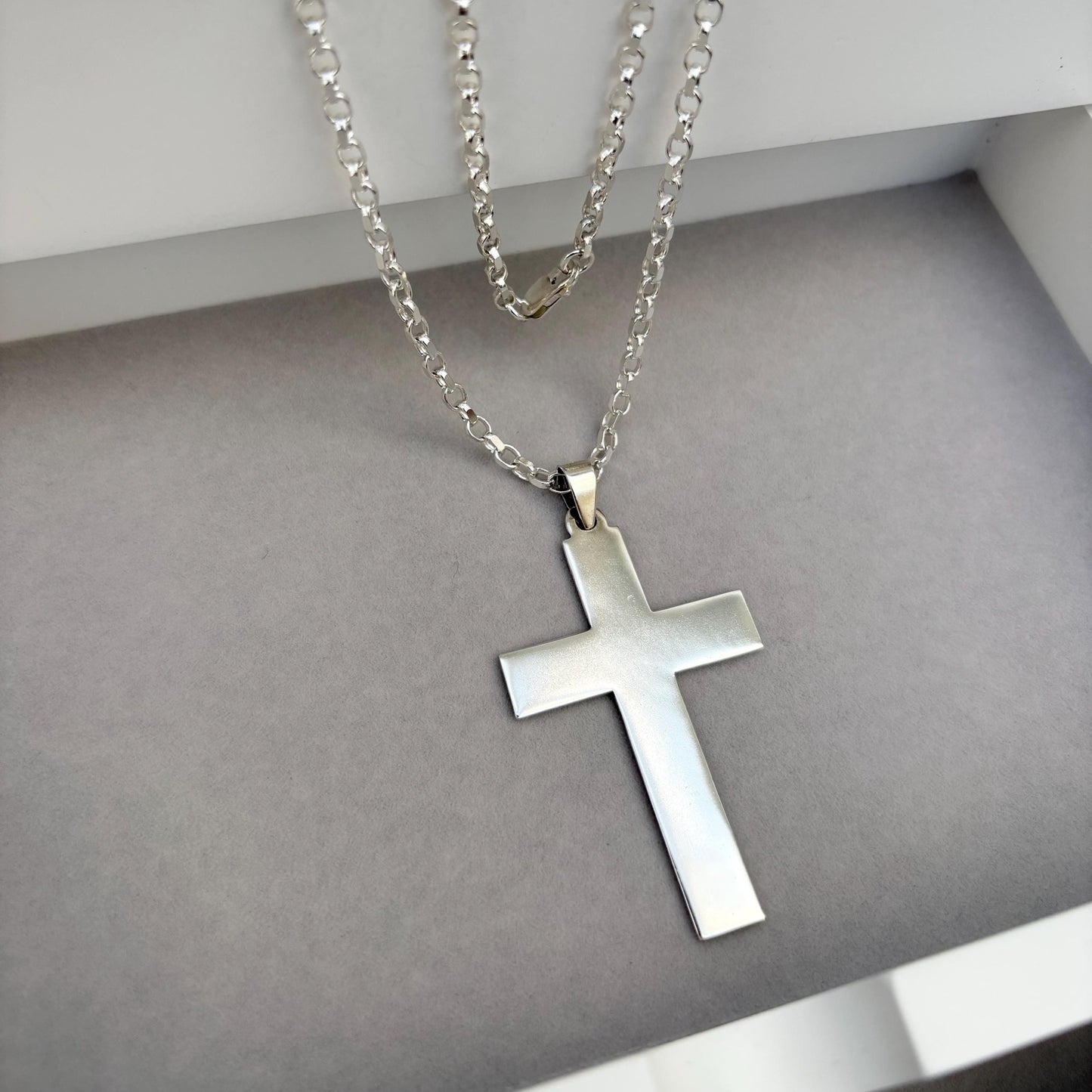 Vintage very large solid silver cross pendant on a new 26” silver oval trace chain