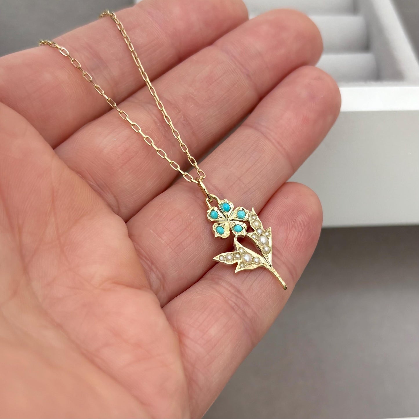 Vintage 14ct yellow Gold Turquoise and Pearl Flower Charm Pendant Chain Necklace