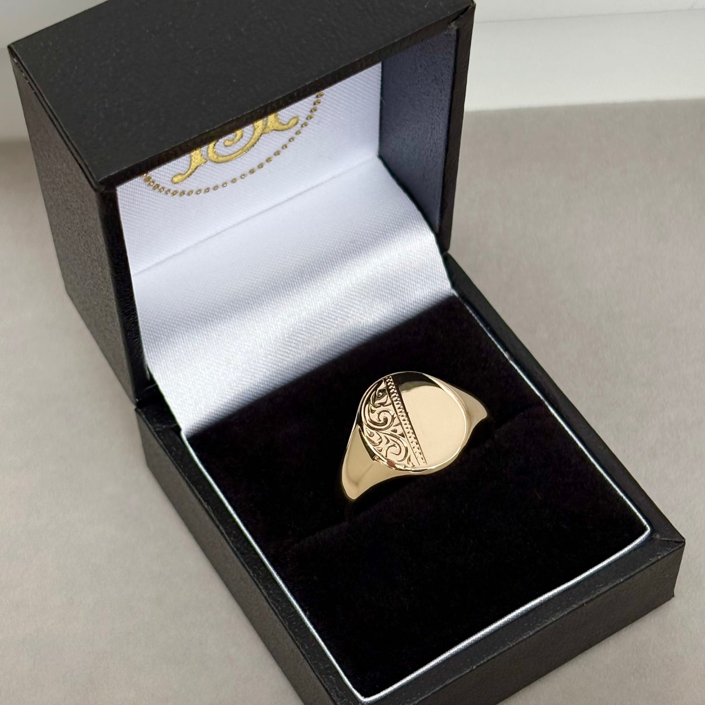 Just in! Vintage 1970s 9ct yellow gold Engraved Oval Cushion signet ring