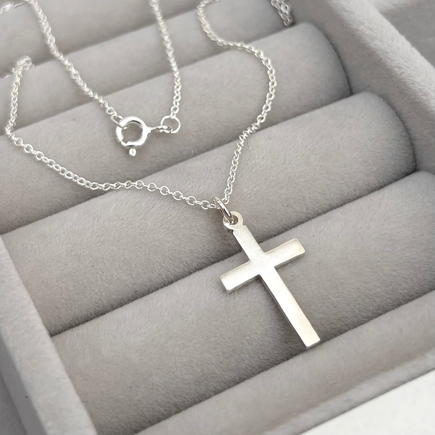 Handmade solid sterling silver floral set natural diamond hammered small cross pendant on a 1.2mm trace chain