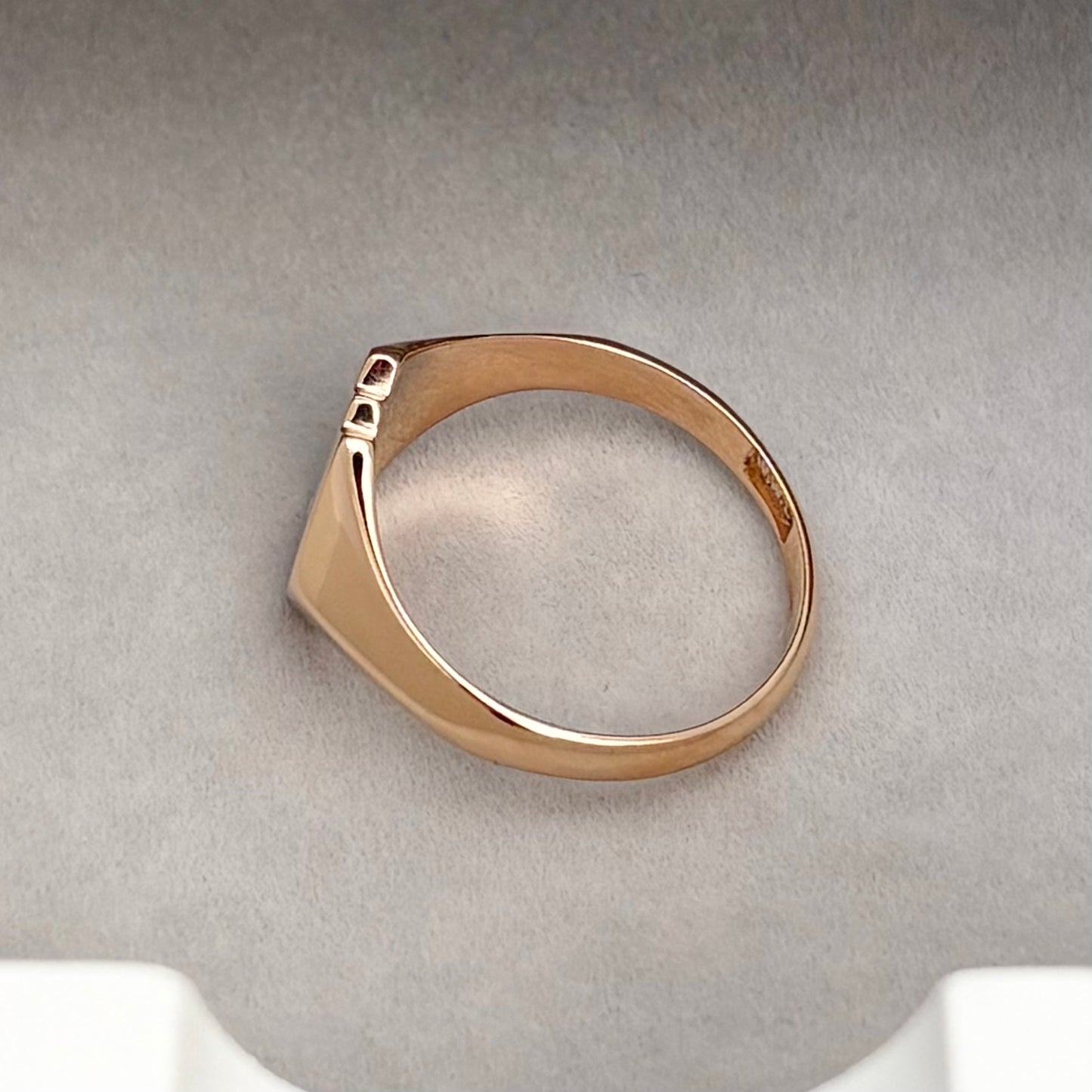 Vintage 1950s 9ct Rose Gold Unique Shape Signet Ring