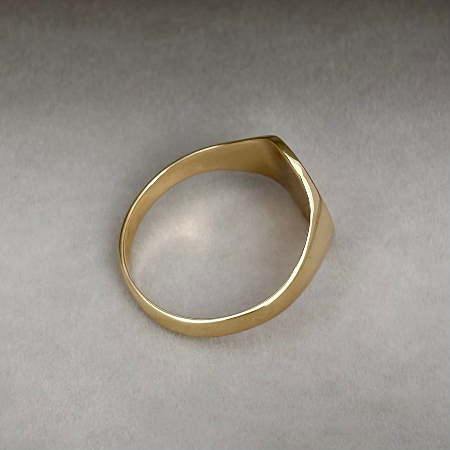 Just in! Vintage 1970s 9ct yellow gold Engraved Oval Cushion signet ring