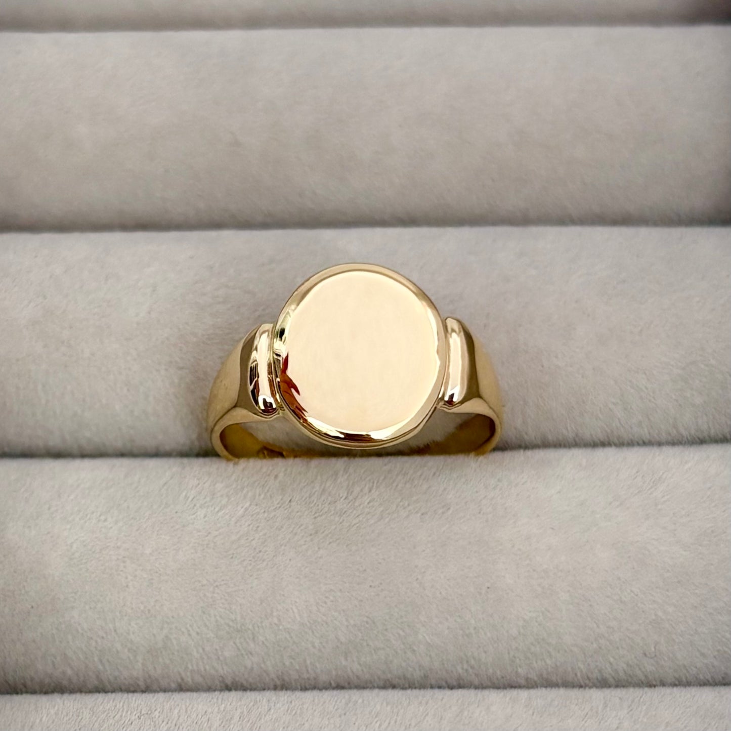 Special order - Vintage 1960s 9ct Yellow Gold Oval Signet Ring