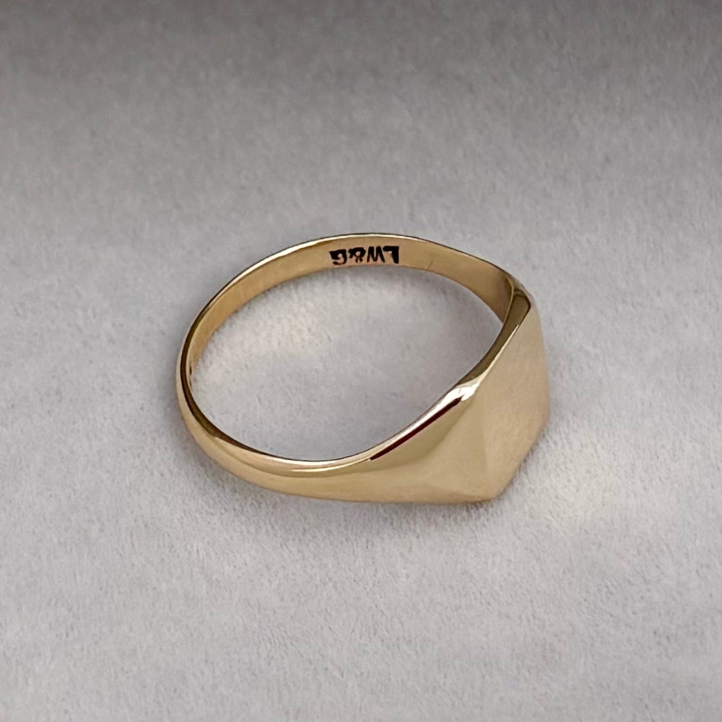 Just in! Vintage 1970s 9ct yellow gold Dainty square signet ring