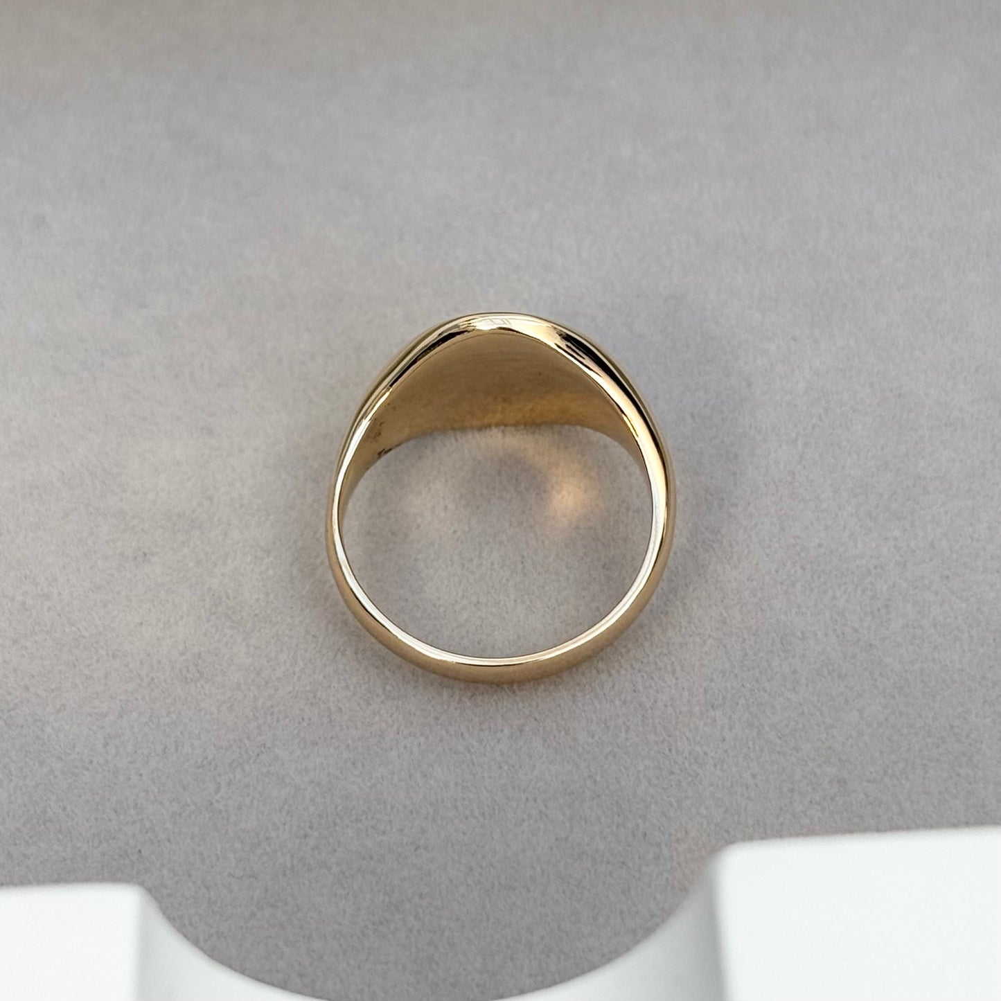 Special order - Vintage 9ct yellow gold classic oval signet ring