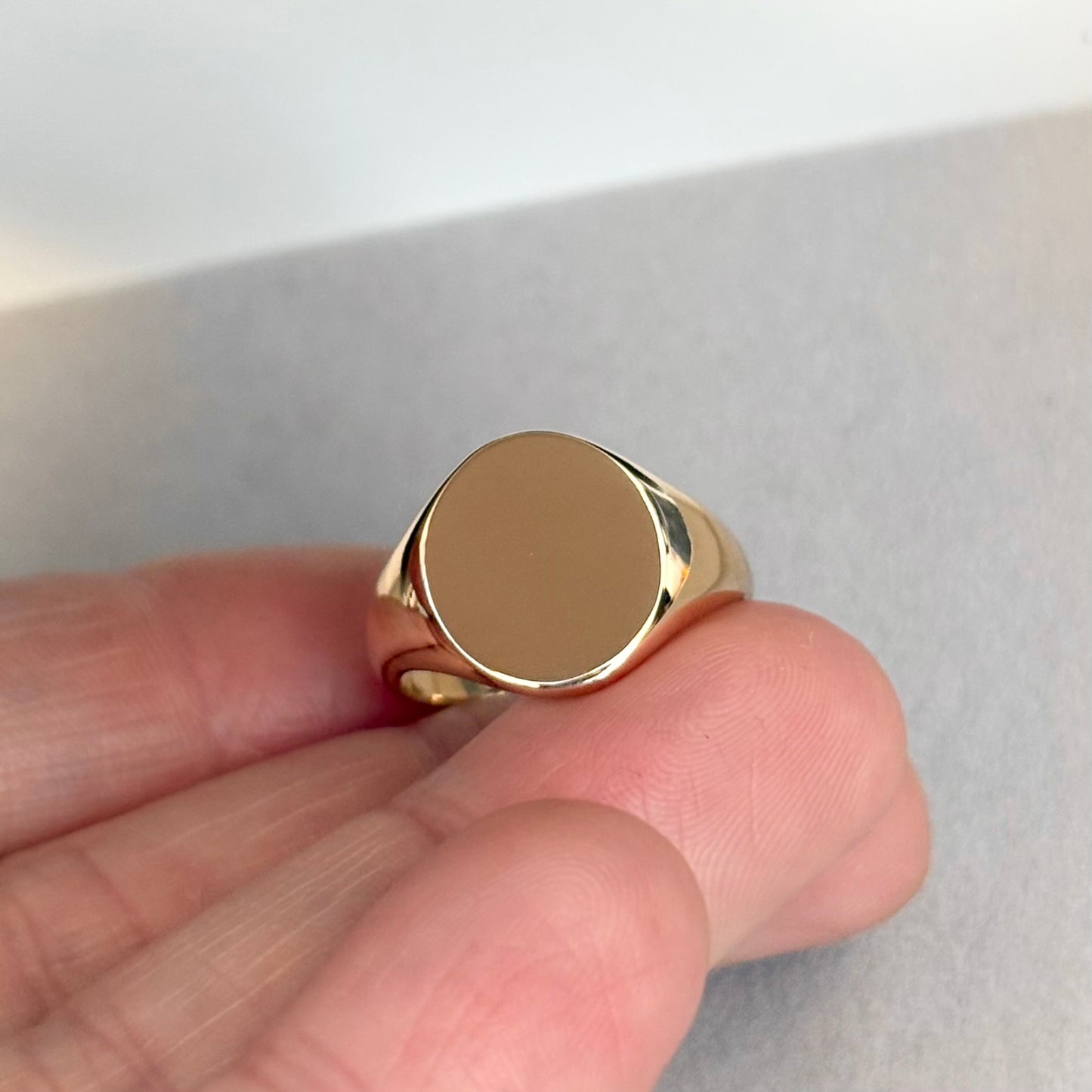 Special order - Vintage 9ct yellow gold classic oval signet ring