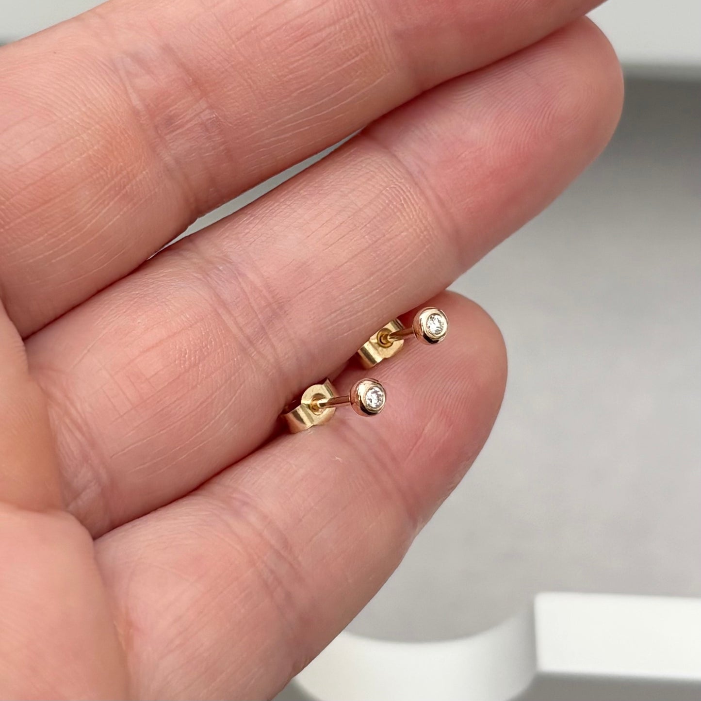 New arrival! Handmade 9ct yellow gold tiny nugget natural diamond stud earrings