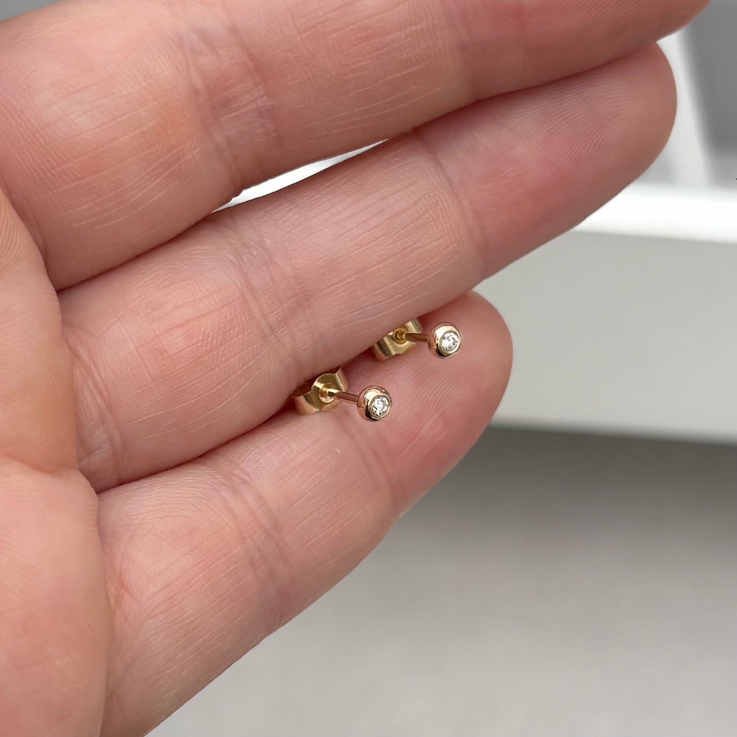 New arrival! Handmade 9ct yellow gold tiny nugget natural diamond stud earrings