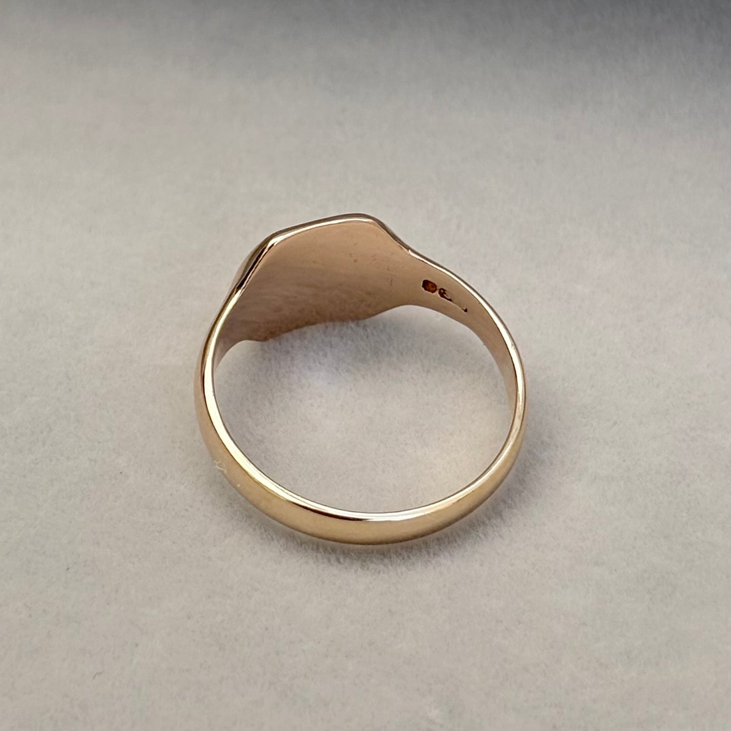 New arrival! Antique 1916 9ct Rose Gold Dainty Square Cushion Signet Ring