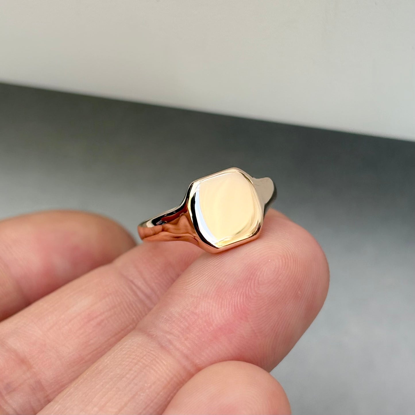 New arrival! Antique 1916 9ct Rose Gold Dainty Square Cushion Signet Ring