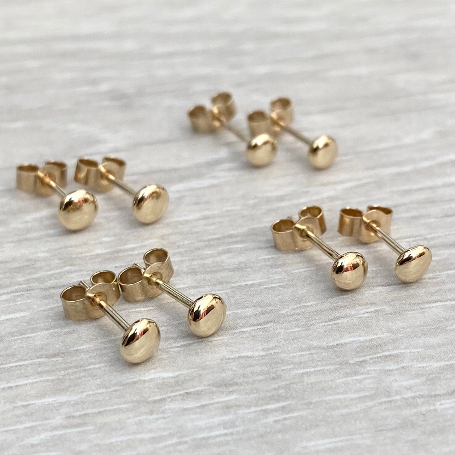 Handmade 9ct solid yellow gold tiny 3.7mm pebble nugget stud earrings