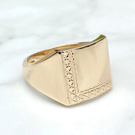 Vintage 9ct yellow gold large square signet ring - Can be hand engraved - UK size U - US size 10 - British vintage jewellery