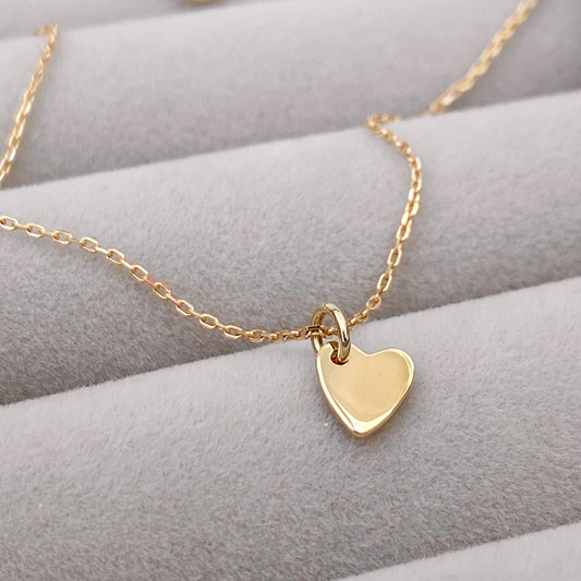 9ct solid yellow gold tiny heart charm pendant and fine chain