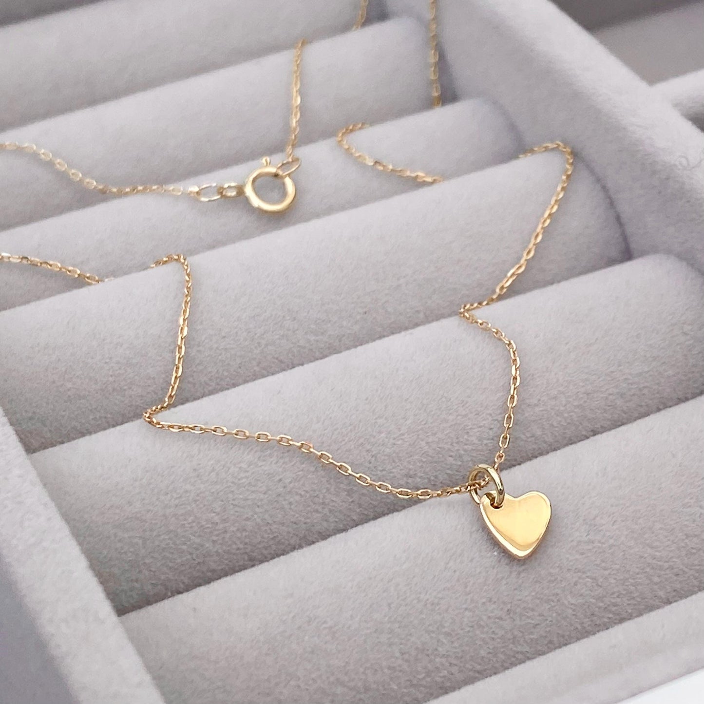 9ct solid yellow gold tiny heart charm pendant and fine chain