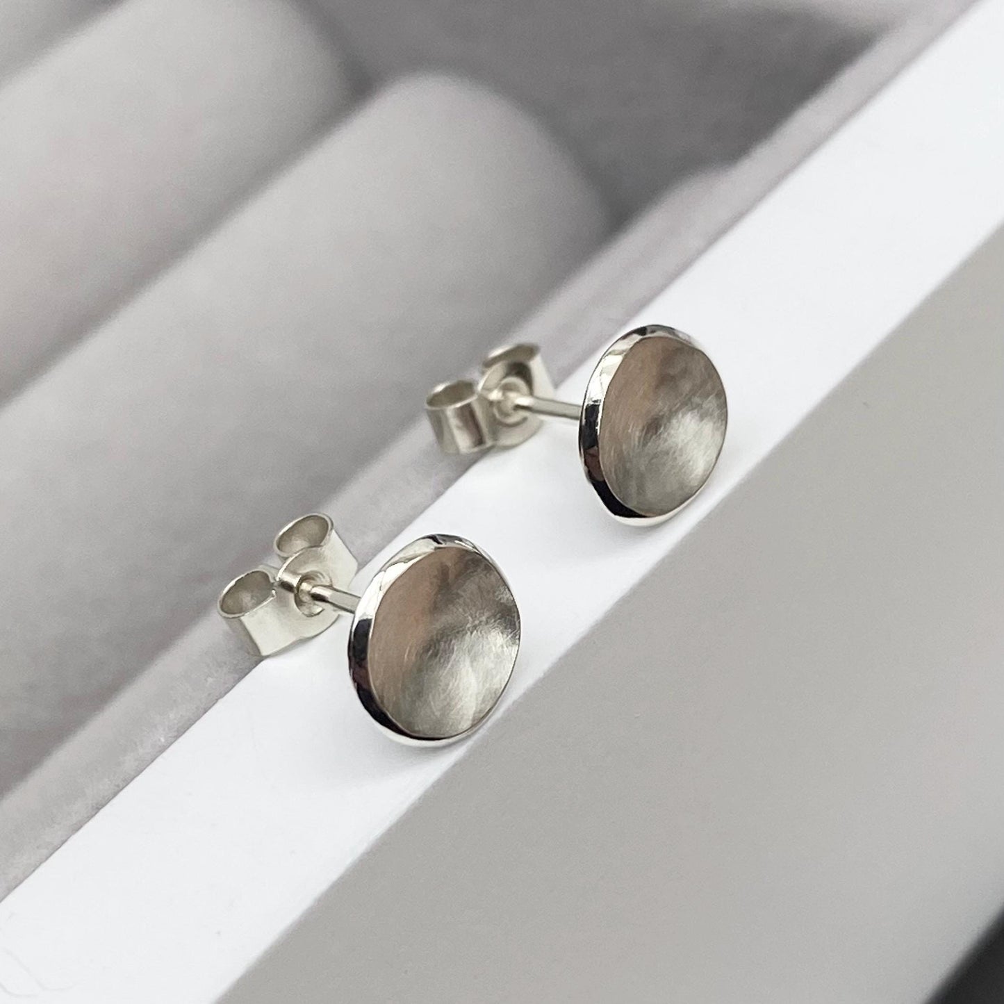 Handmade 9ct white gold 7mm disc petal stud earrings