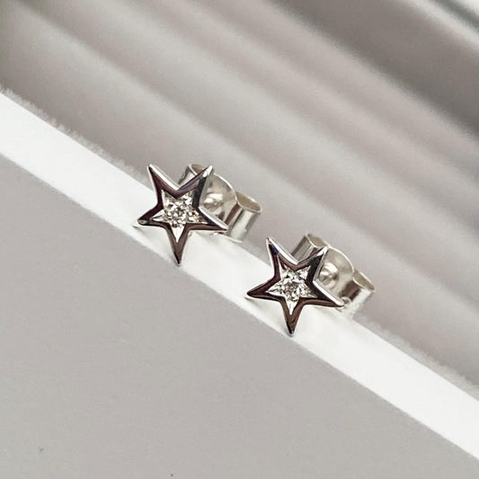 Silver tiny star engraved set 1.2mm diamond star stud earrings