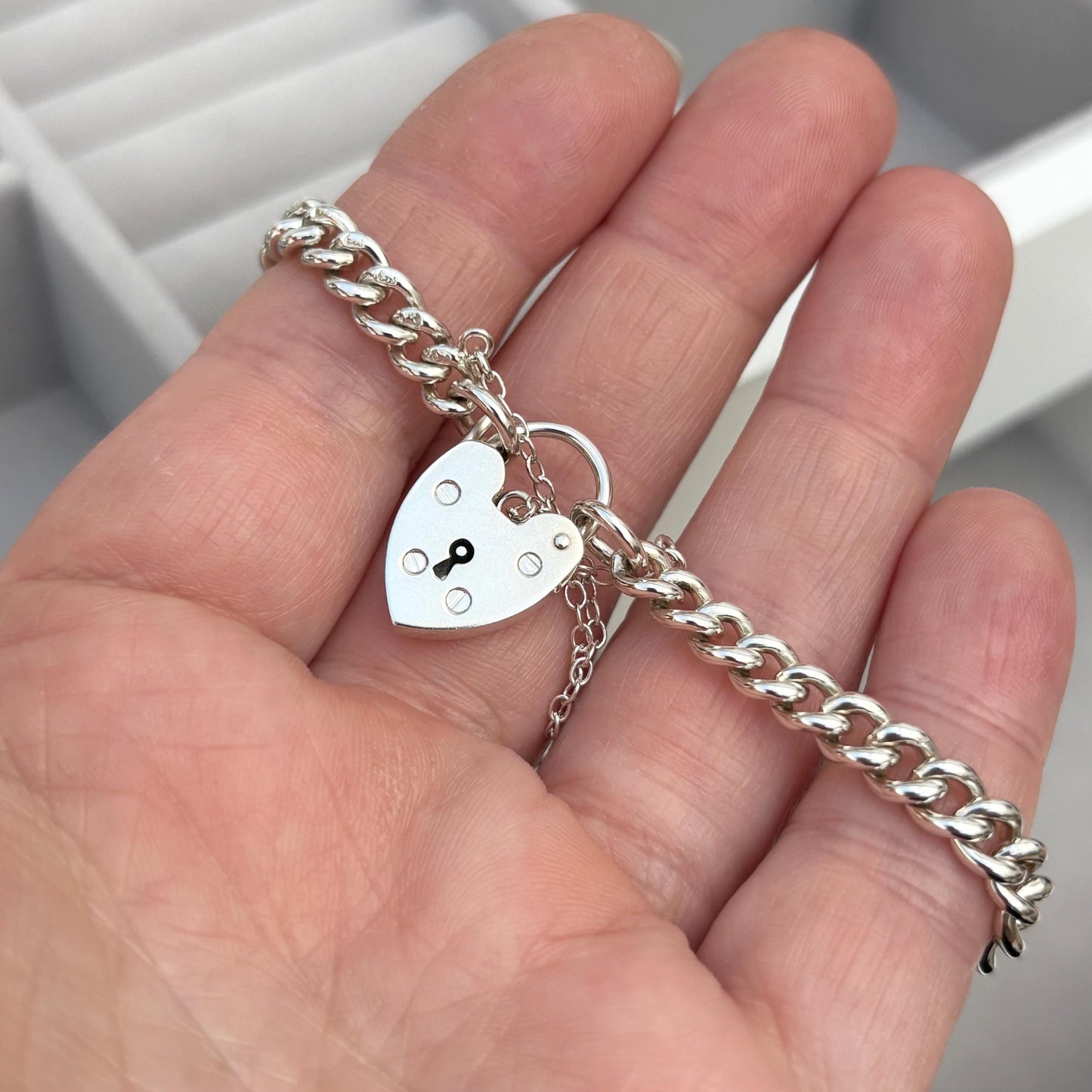 Vintage 1970s silver heart padlock curb chain charm 7.5" bracelet