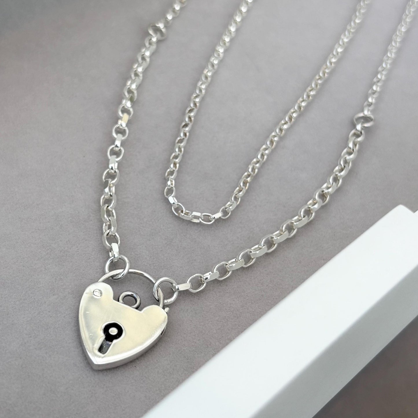 Vintage sterling silver heart padlock charm chain necklace