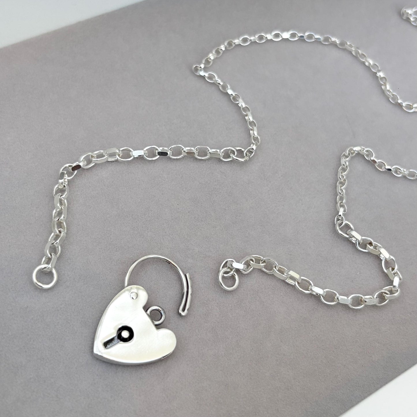 Vintage sterling silver heart padlock charm chain necklace