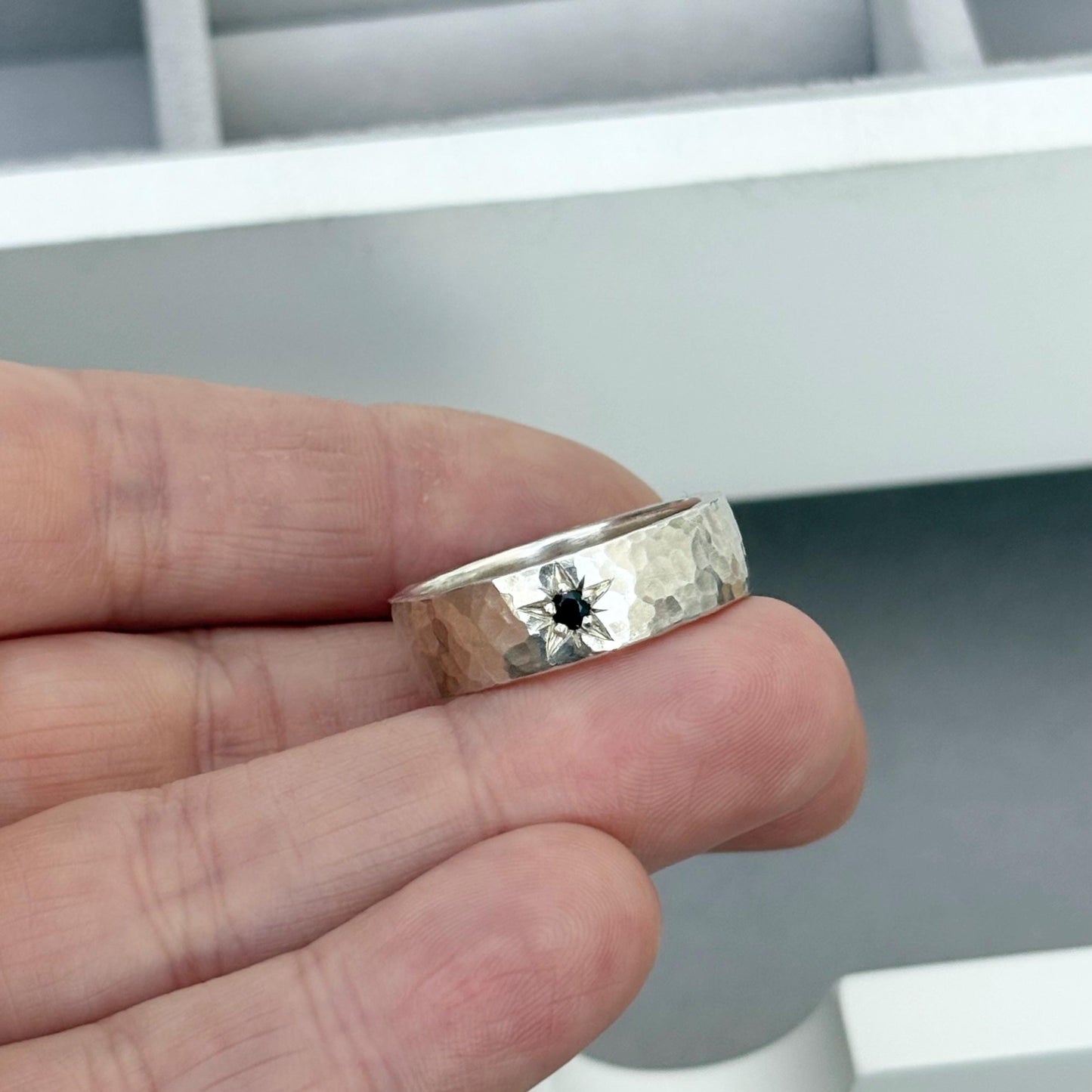 Sample sale - Handmade solid sterling silver hammered ring with a star engraved set black sapphire