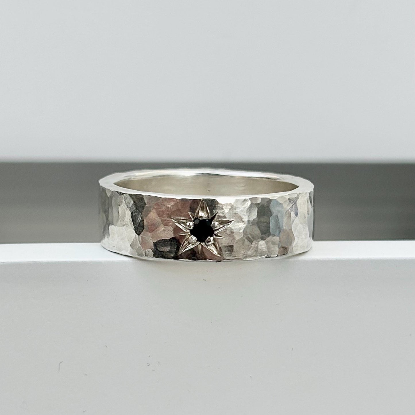 Sample sale - Handmade solid sterling silver hammered ring with a star engraved set black sapphire