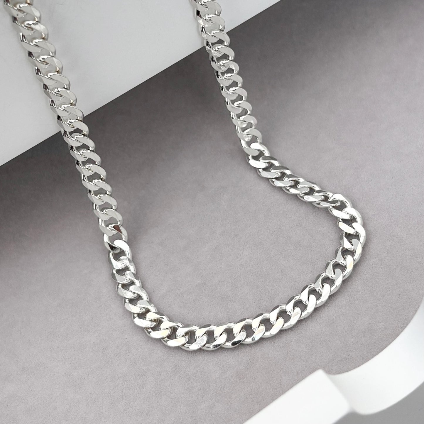 Sample sale - Polished solid sterling silver heavy 5.7mm wide curb chain