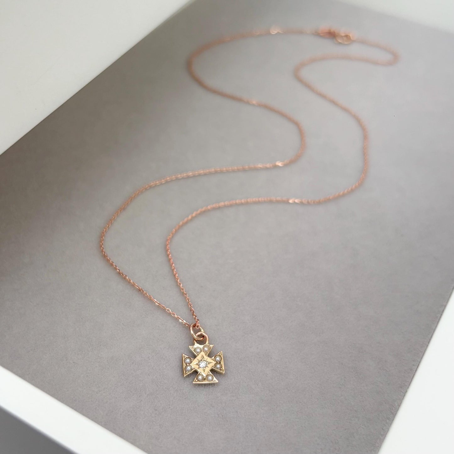 Vintage 9ct rose Gold Dainty Diamond Pearl Maltese Cross Charm Pendant Chain Necklace
