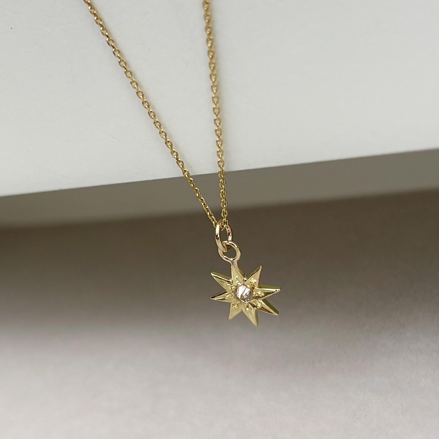 Vintage 9ct yellow Gold Dainty Diamond Star Charm Pendant Chain Necklace