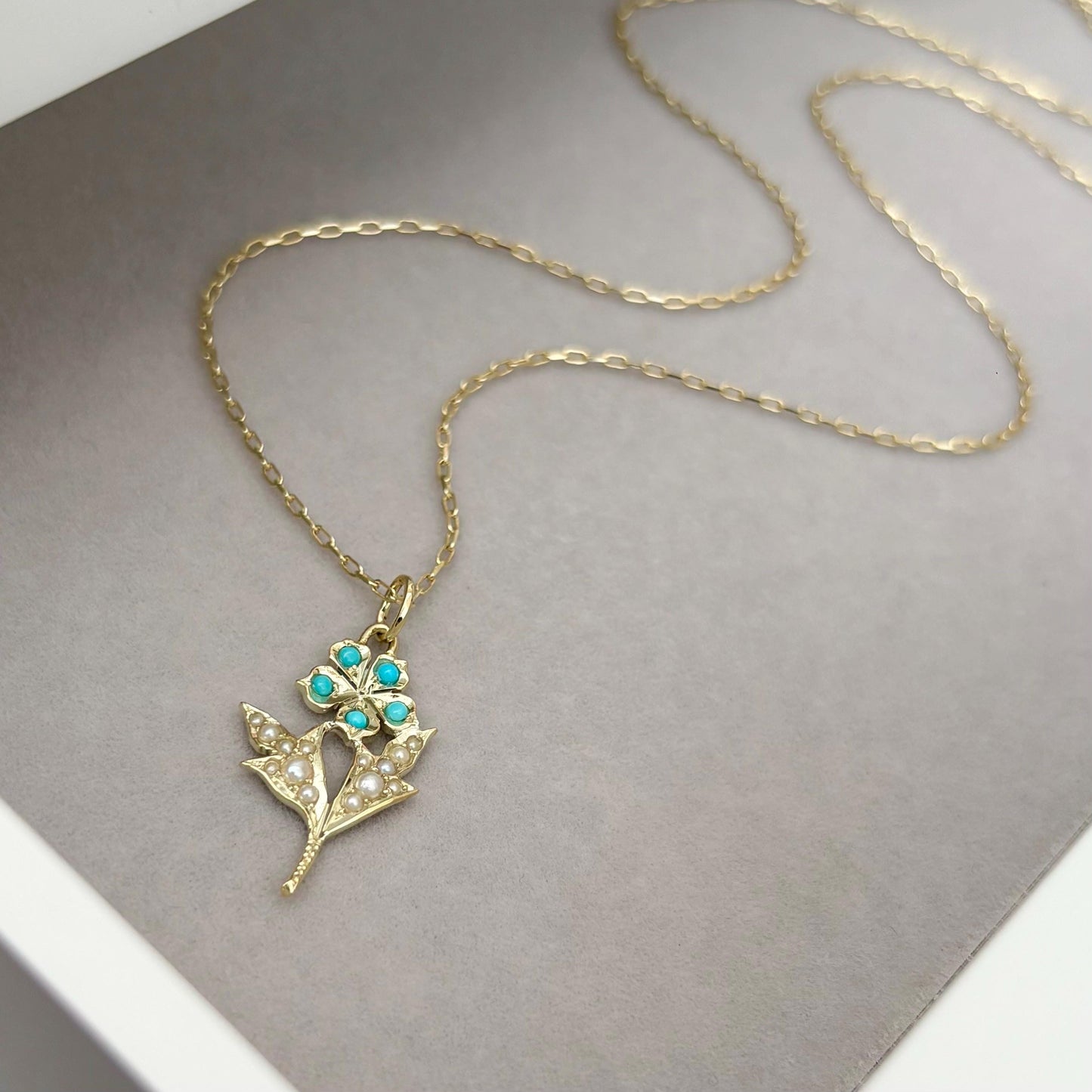Vintage 14ct yellow Gold Turquoise and Pearl Flower Charm Pendant Chain Necklace