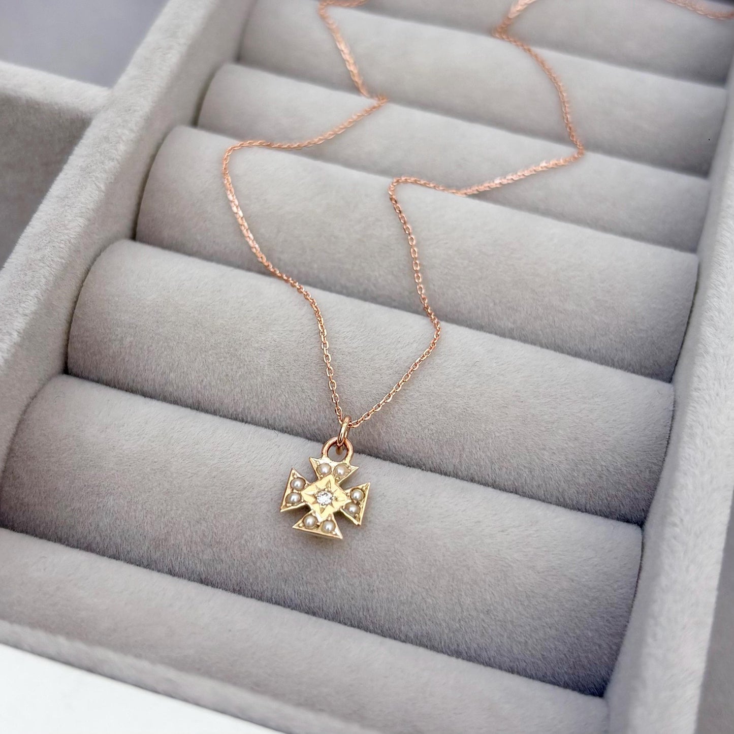 Vintage 9ct rose Gold Dainty Diamond Pearl Maltese Cross Charm Pendant Chain Necklace