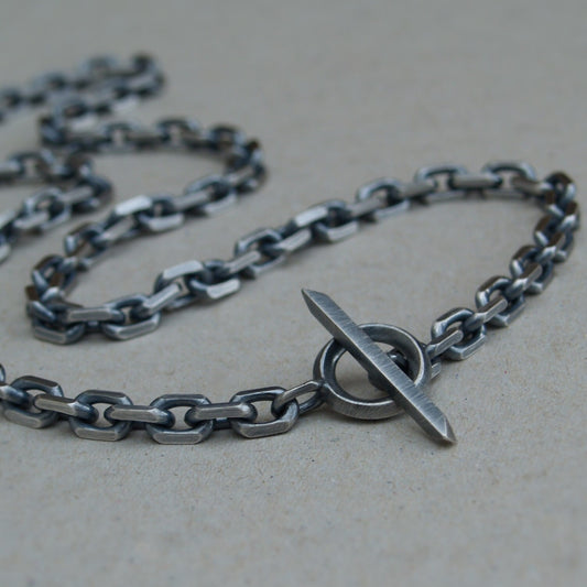 Oxidised or polished solid silver extra heavy 6.6mm wide diamond cut trace chain with a unique T-bar design - Men's jewellery