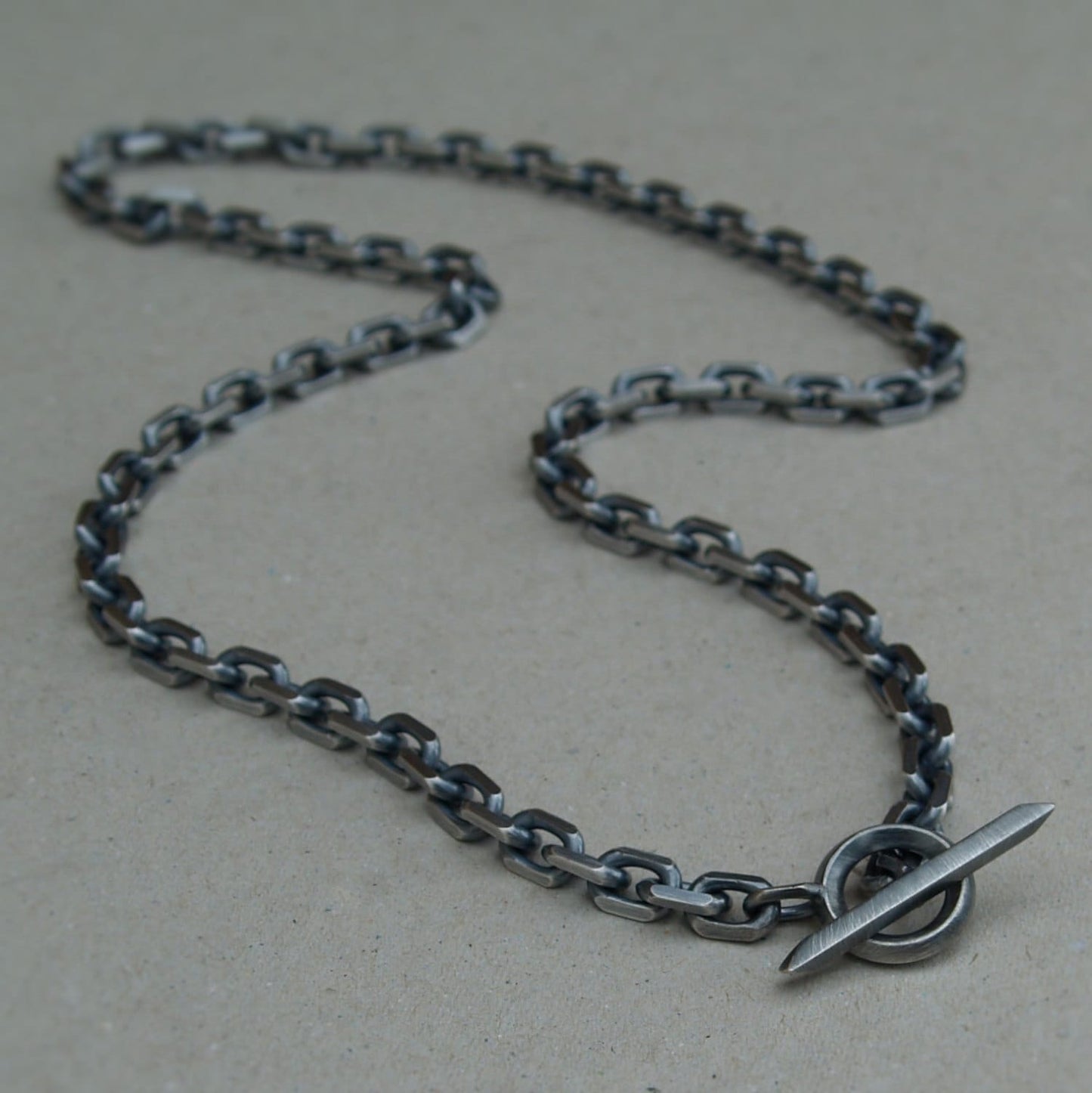 Oxidised or polished solid silver extra heavy 6.6mm wide diamond cut trace chain with a unique T-bar design - Men's jewellery