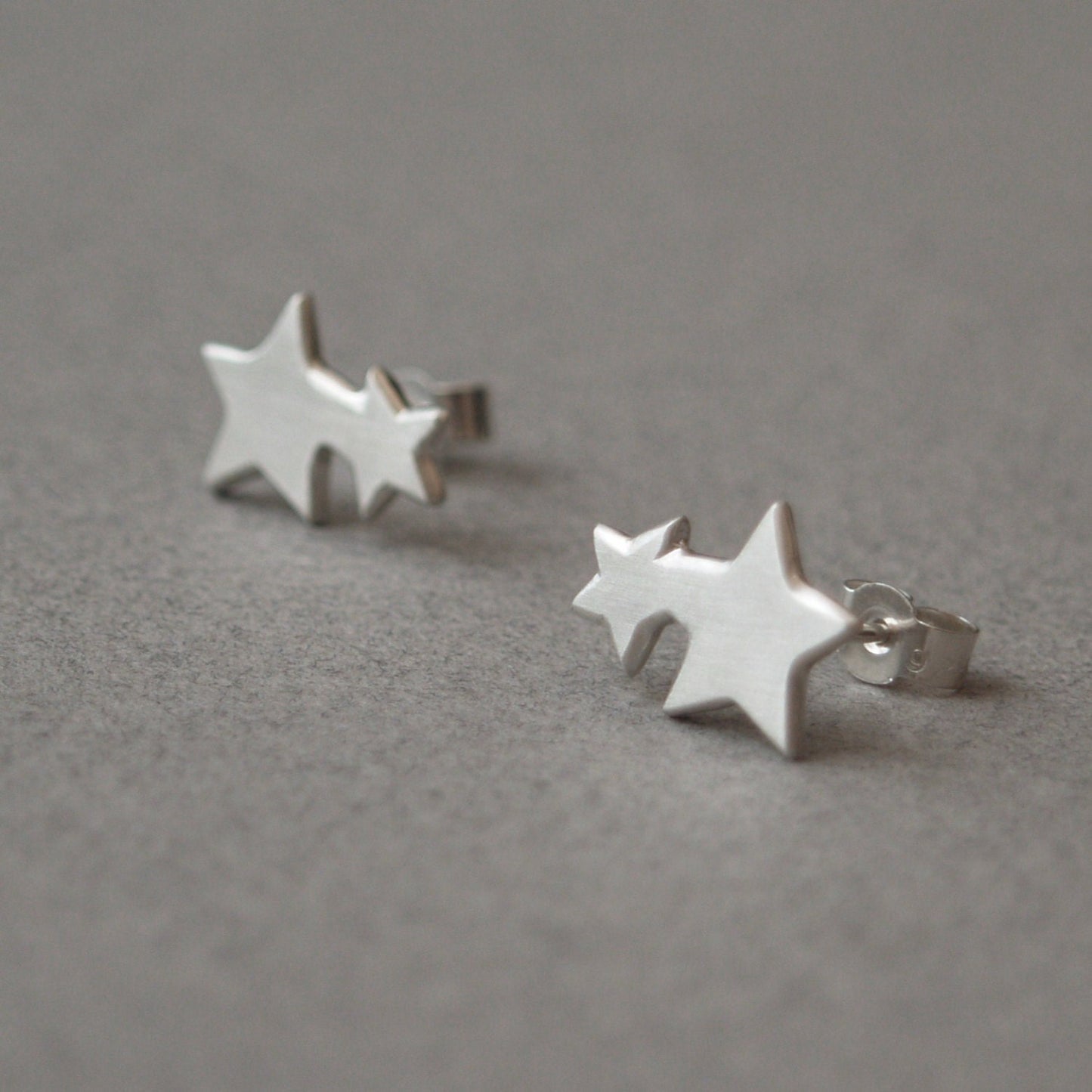Handmade silver two star design stud earrings